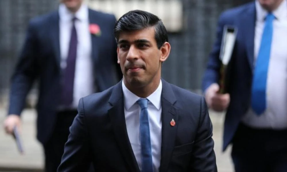 Politico: Από τον Τζόνσον και τη Λιζ Τρας μέχρι τη «βρεγμένη» ομιλία του Σούνακ - Οι βρετανικές εκλογές προσφέρουν ατελείωτο γέλιο (βίντεο)